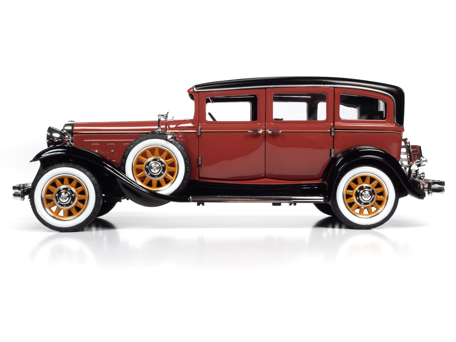 1931 Peerless Master 8 Sedan (Cinnamon Red) 1:18 Scale